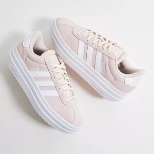NWT ADIDAS VL Court Bold Sneakers!